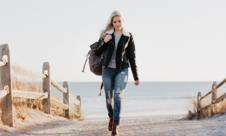 From Bondi to Brunswick: Why Australians Are Choosing the Essentials Hoodie & Tracksuit Every Day