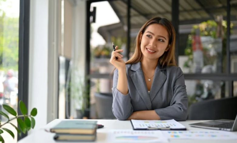 Outsourcing vs In-House: Which is Better for Marketing in China?